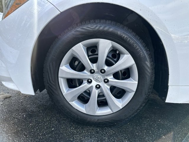 Used 2021 Toyota Corolla LE w/ Carpet Mat Package (TMS) image 24