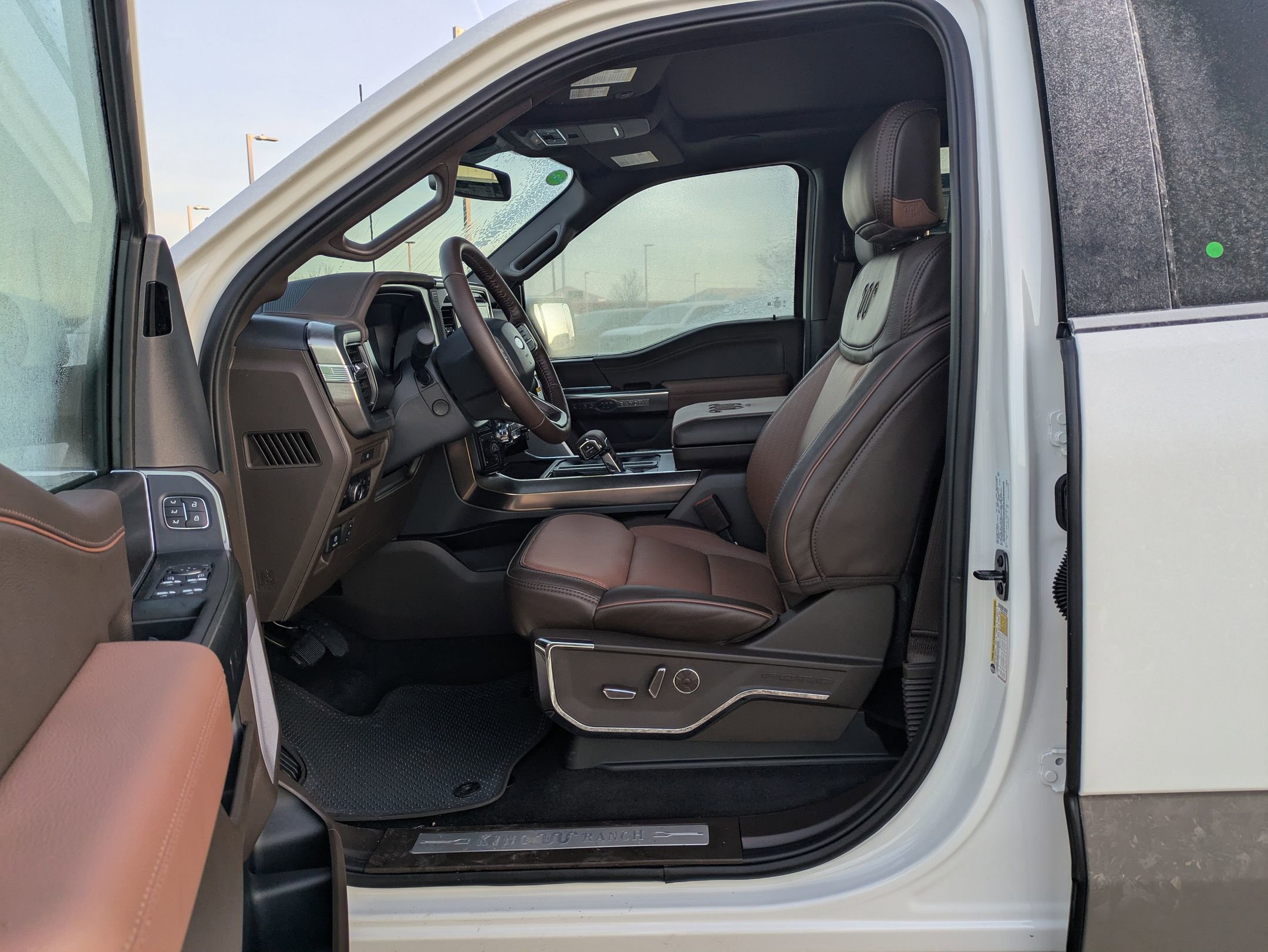 New 2025 Ford F150 King Ranch w/ FX4 Off-Road Package image 17