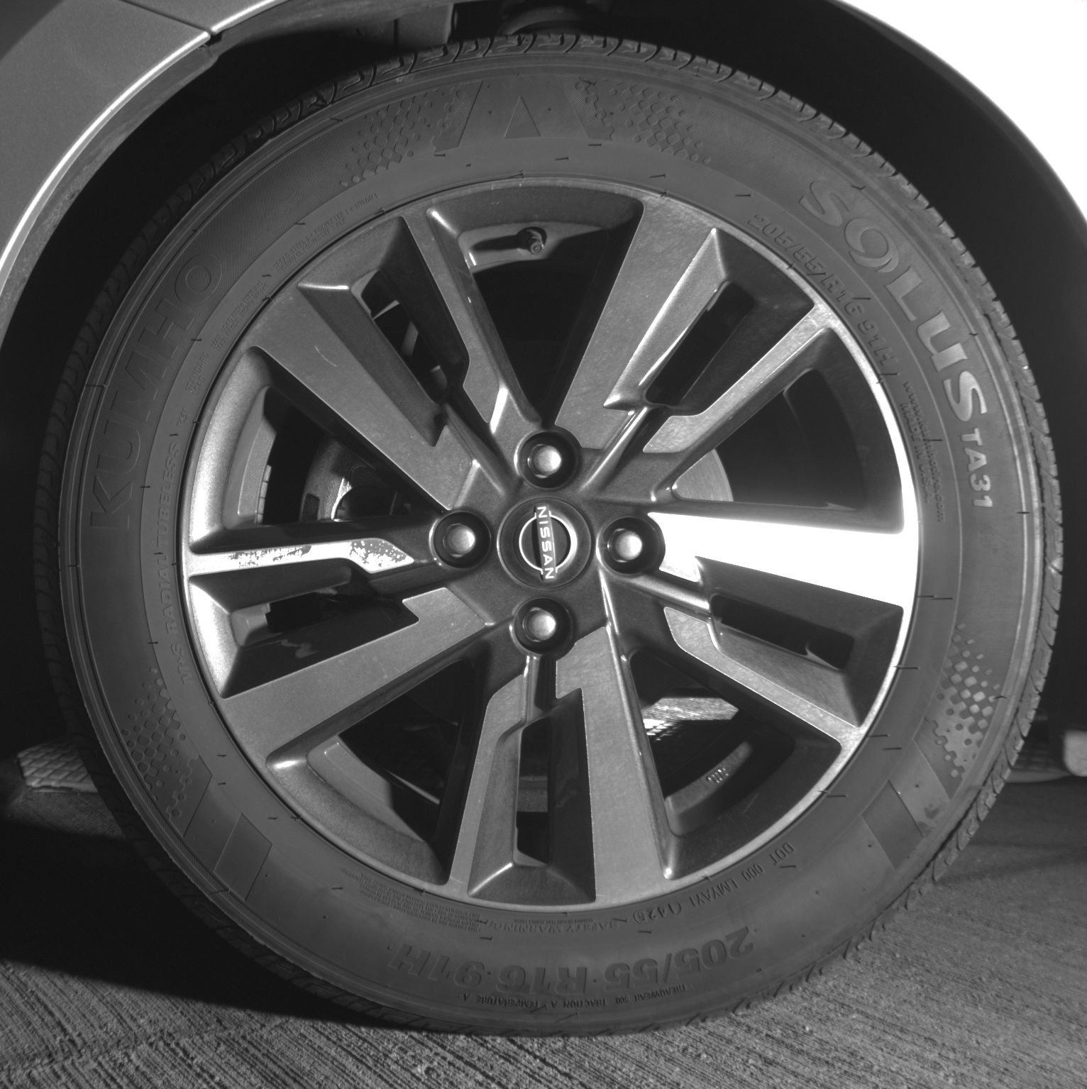 Used 2025 Nissan Versa SV image 12