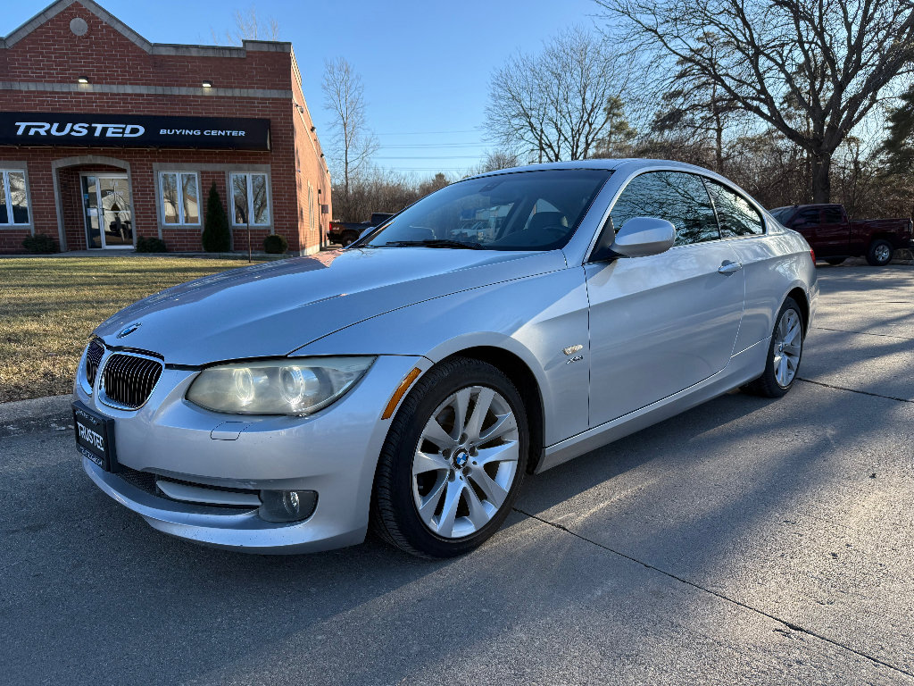 Used 2011 BMW 328i xDrive Coupe image 1