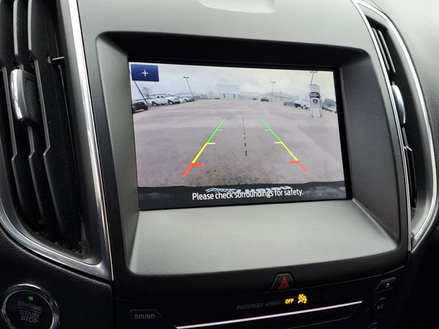 Used 2019 Ford Edge Titanium image 16