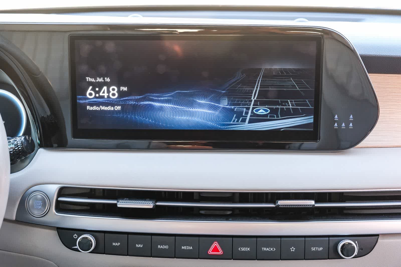 Used 2023 Hyundai Palisade Limited FWD image 16