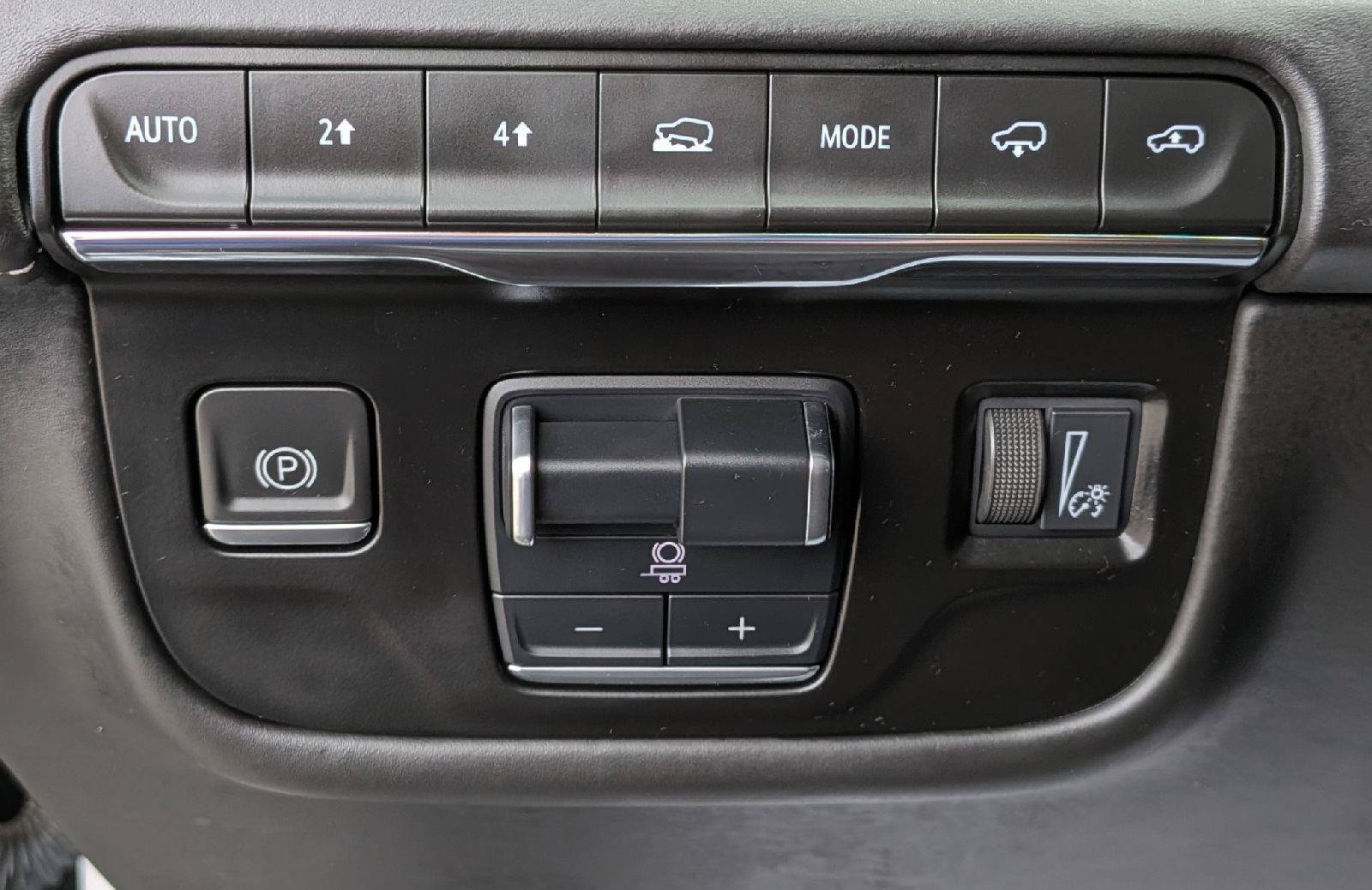 Used 2022 Cadillac Escalade ESV Sport Platinum AWD/4WD image 16