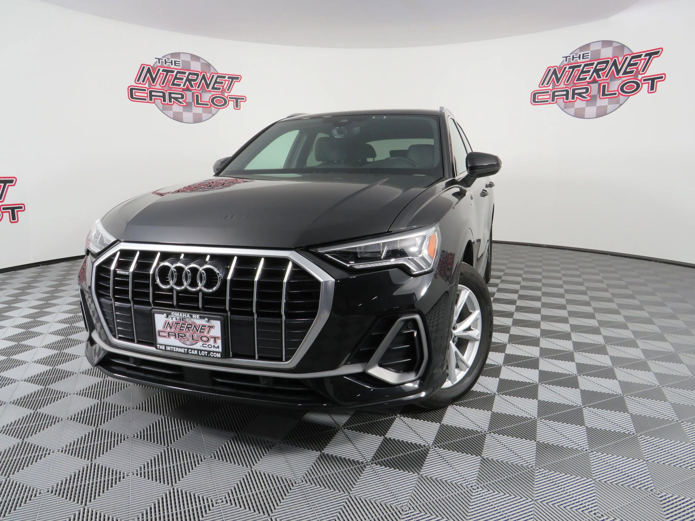 Used 2021 Audi Q3 2.0T Premium Plus w/ Premium Plus Package AWD/4WD image 1
