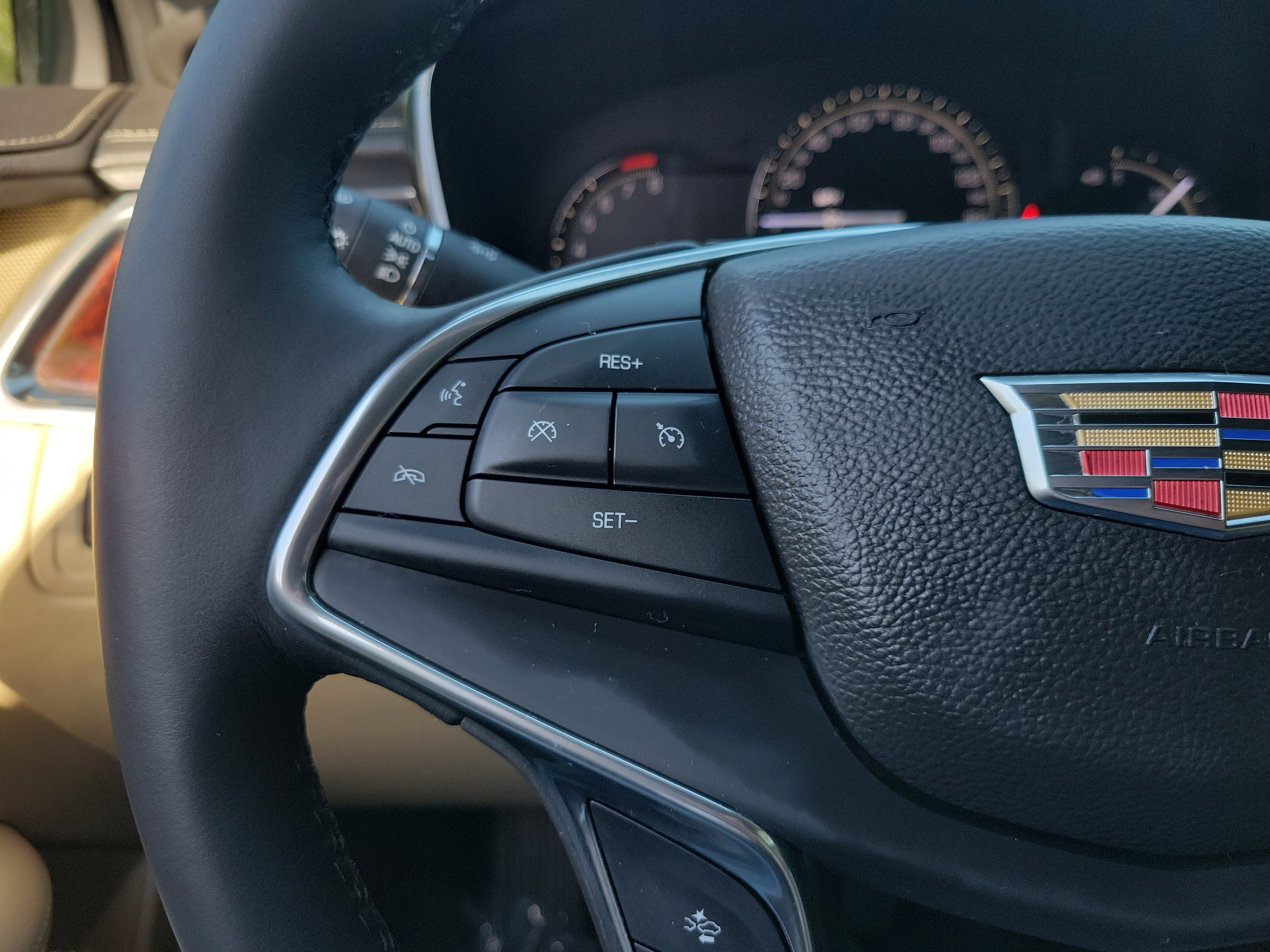 Used 2017 Cadillac XT5 Luxury w/ Driver Awareness Package image 31