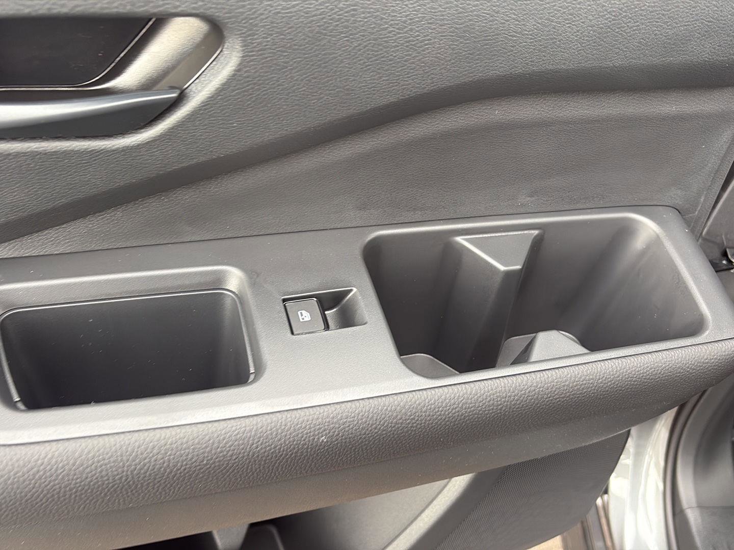 New 2026 Nissan Pathfinder SV image 14