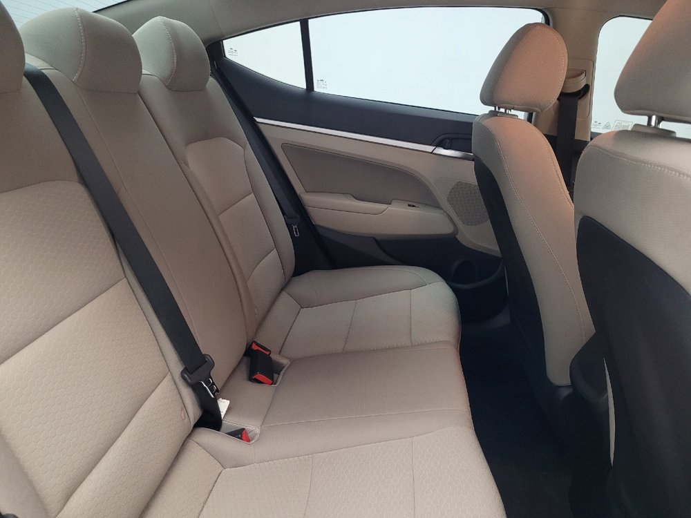 Used 2019 Hyundai Elantra SEL FWD image 19