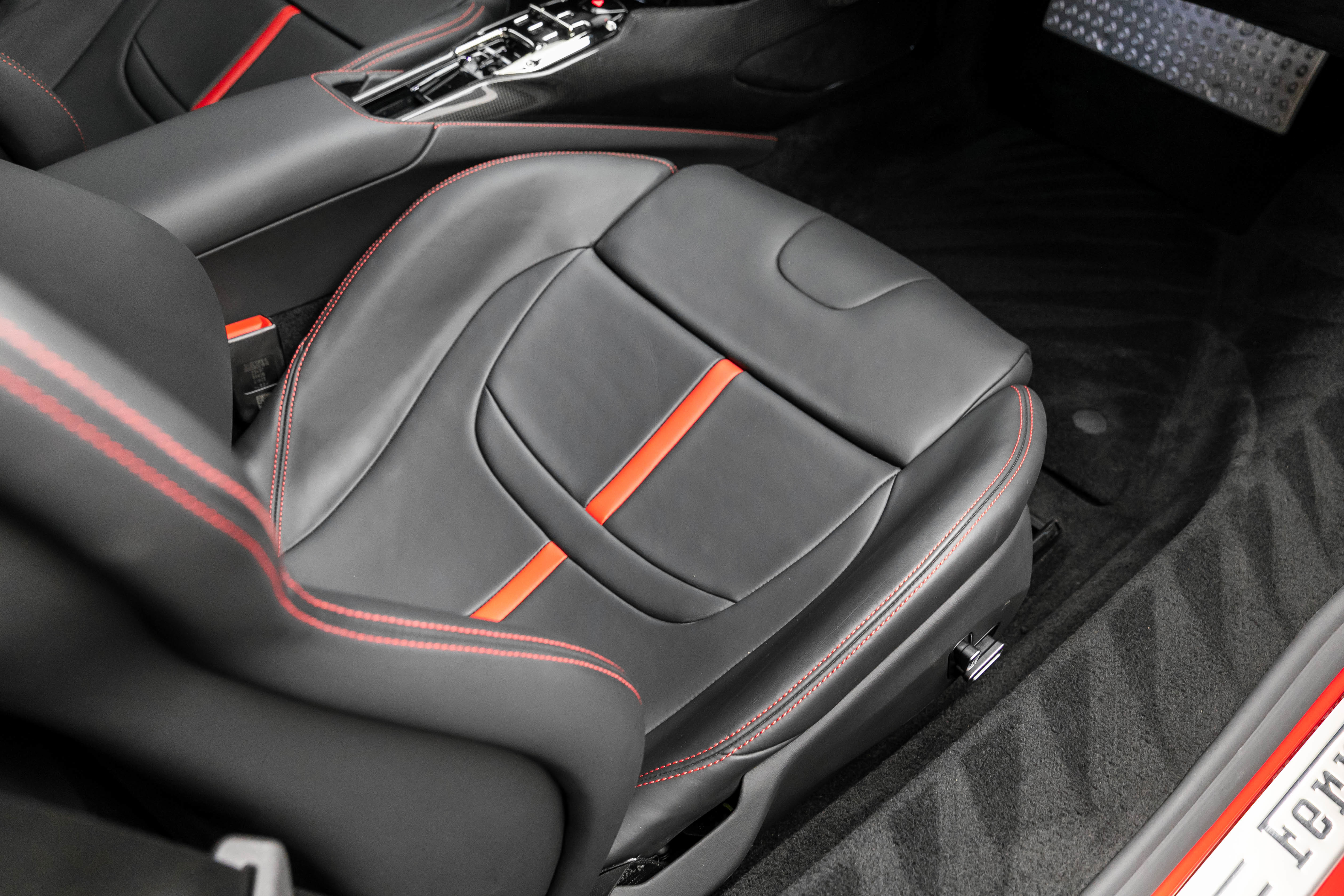 Certified 2022 Ferrari SF90 Stradale image 40