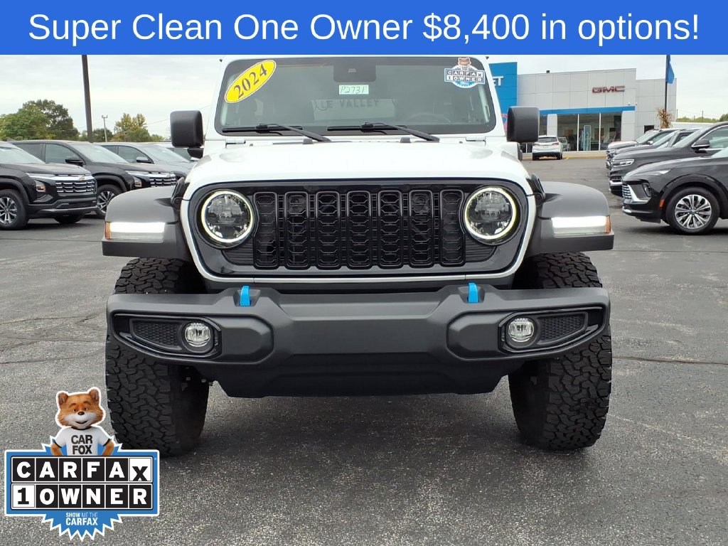 Used 2024 Jeep Wrangler Unlimited AWD/4WD image 2