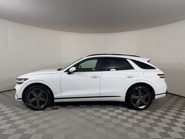 Used 2024 Genesis GV70 3.5T Sport w/ Sport Advanced Package image 4