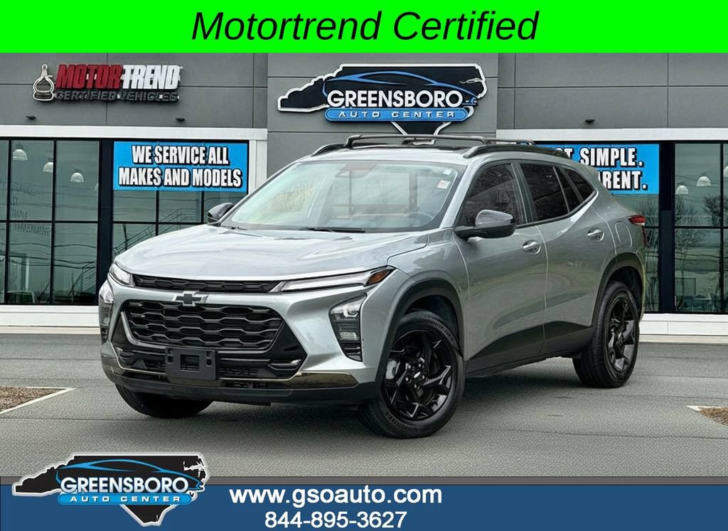 Used 2024 Chevrolet Trax ACTIV w/ Sunroof Package FWD image 1