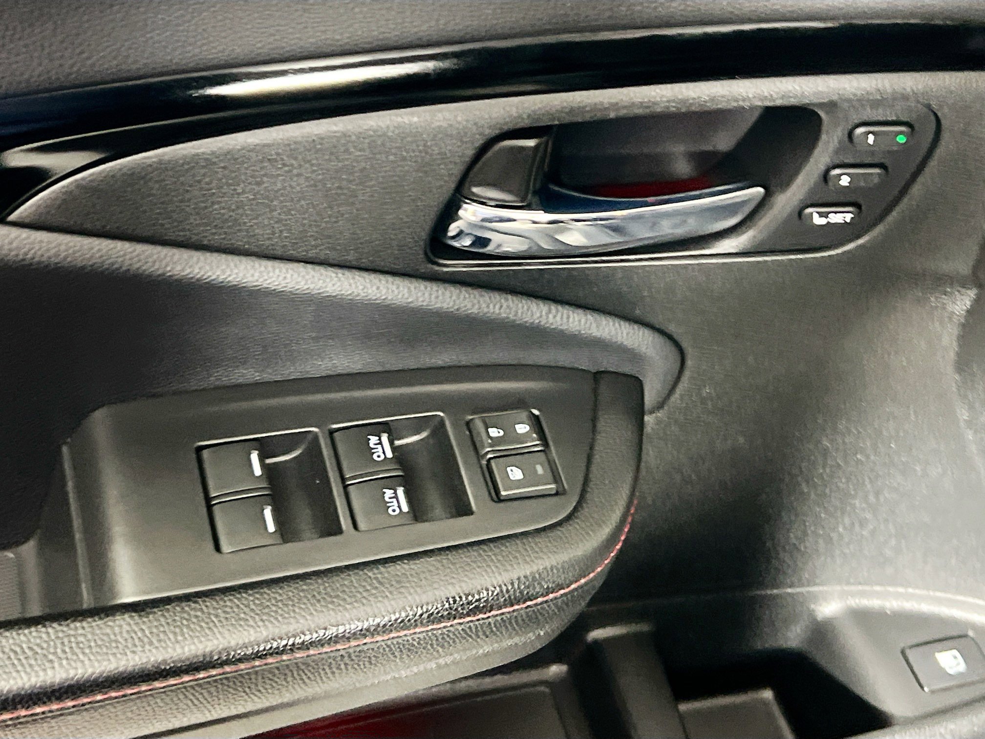 Used 2018 Honda Ridgeline Black Edition image 16