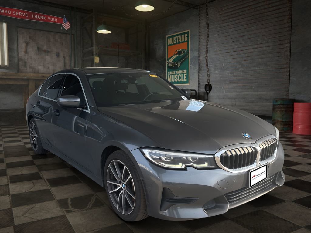 Used 2020 BMW 330i xDrive Sedan w/ Convenience Package image 2