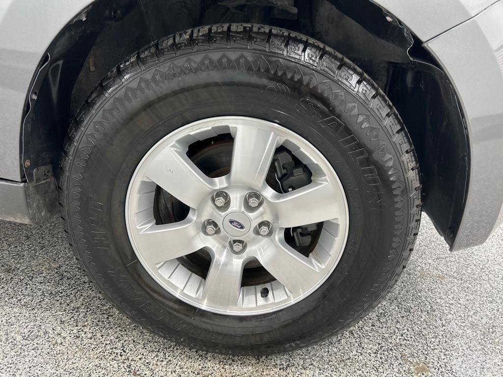 Used 2010 Ford Escape Limited AWD/4WD image 15