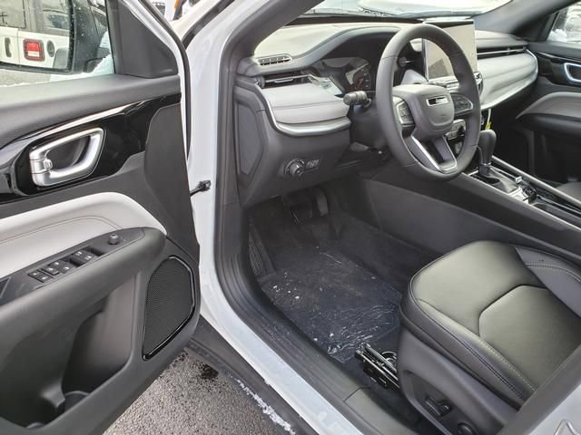 New 2026 Jeep Compass Limited image 6