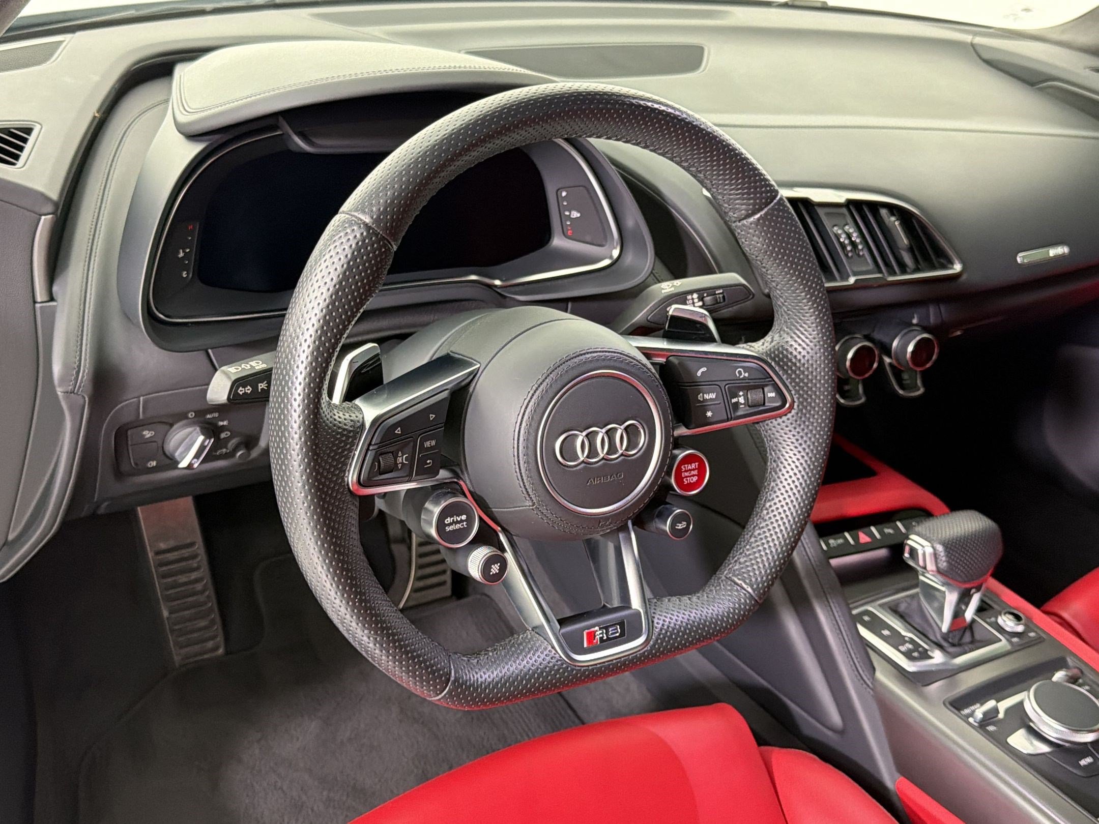 Used 2023 Audi R8 V10 performance RWD image 23