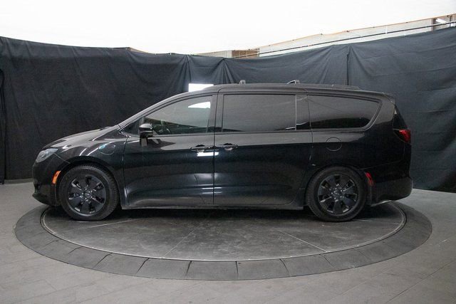 Used 2019 Chrysler Pacifica Limited w/ Advanced Safetytec Group image 9