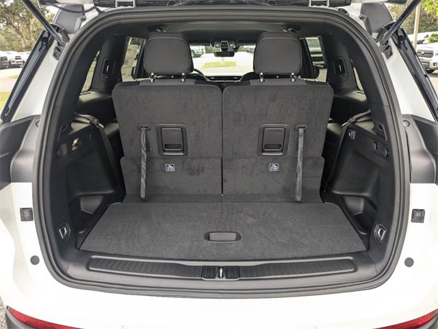 New 2025 Jeep Grand Cherokee L Laredo image 10