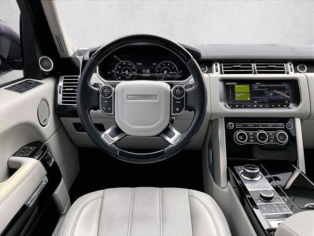 Used 2017 Land Rover Range Rover HSE image 7