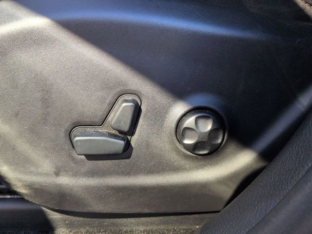 Used 2015 Jeep Cherokee Latitude w/ Comfort/Convenience Group image 13