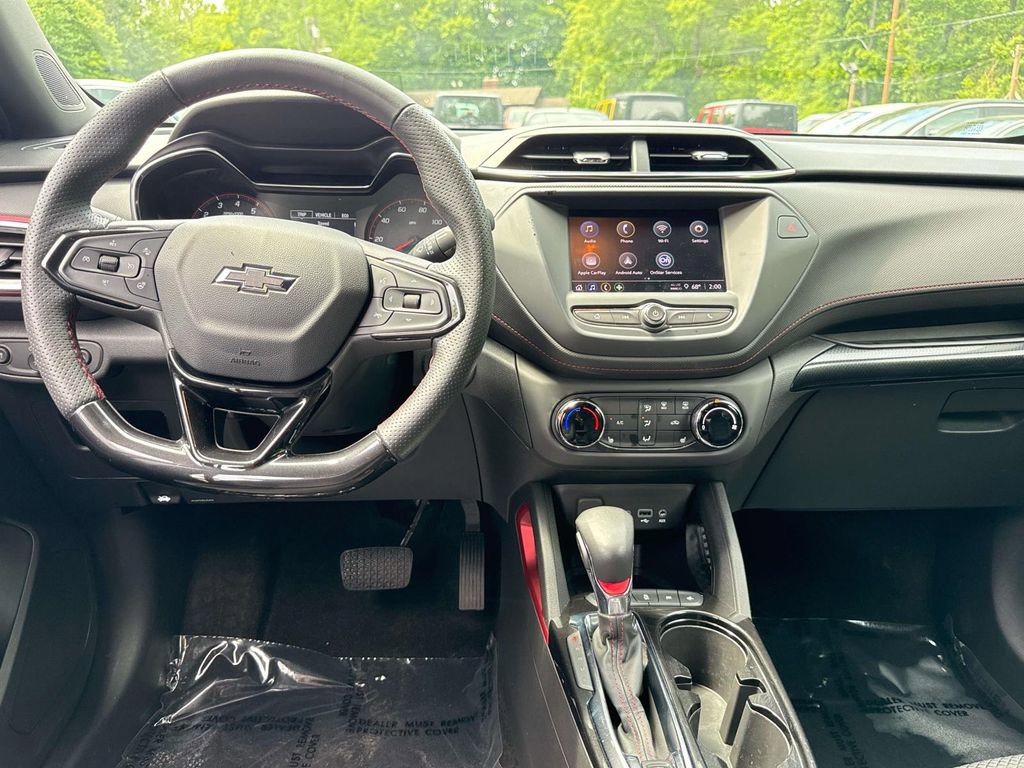 Used 2023 Chevrolet TrailBlazer RS FWD image 16