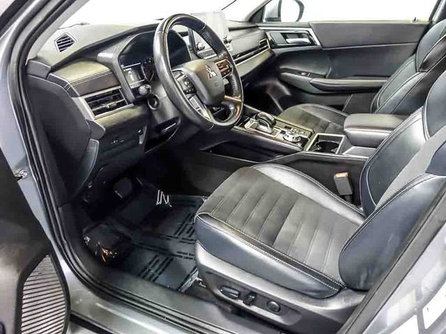 Used 2024 Mitsubishi Outlander SE AWD/4WD image 13