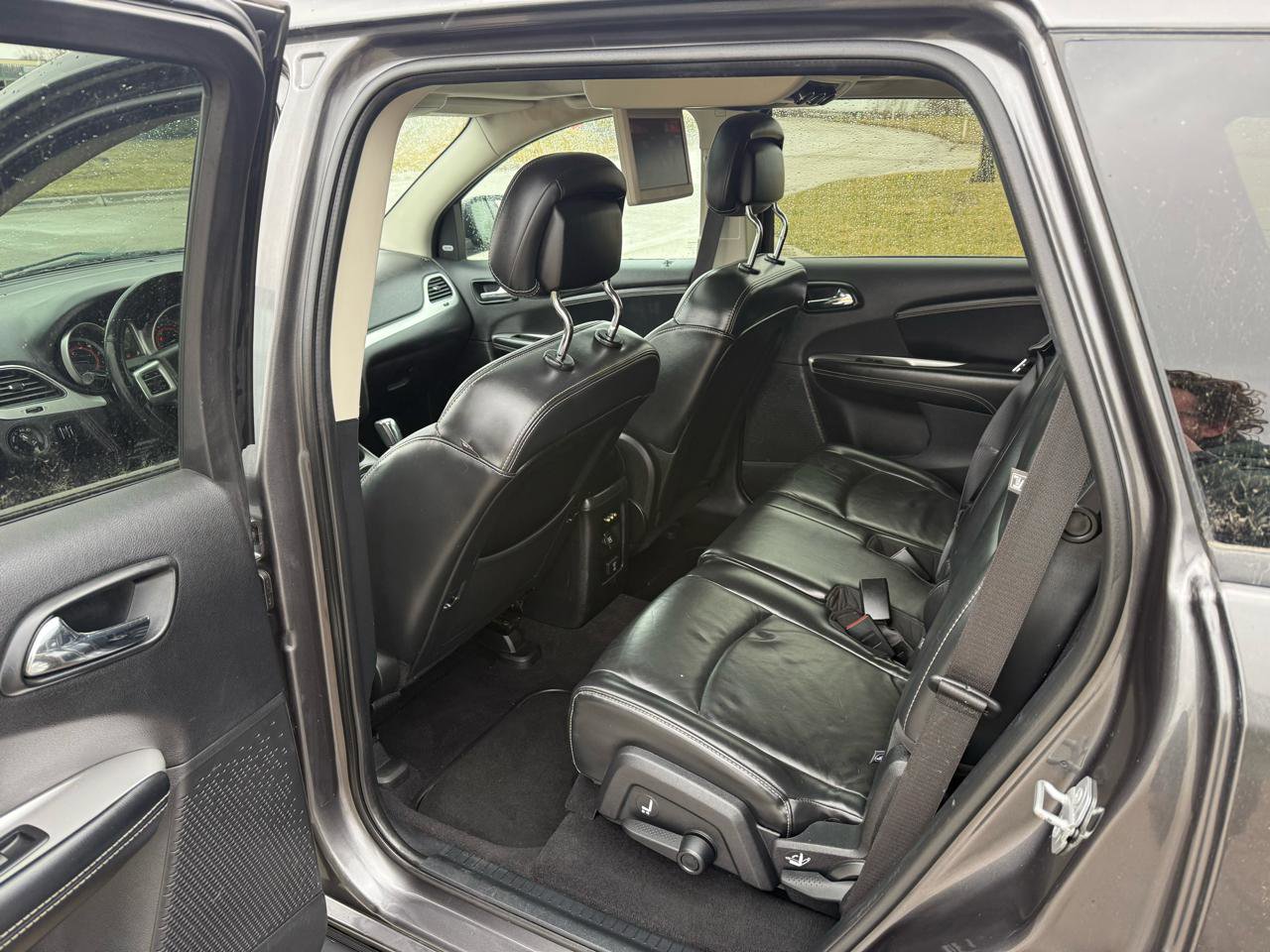 Used 2015 Dodge Journey R/T w/ Rear Seat Video Group image 14