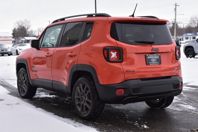 Used 2016 Jeep Renegade 75th Anniversary image 10