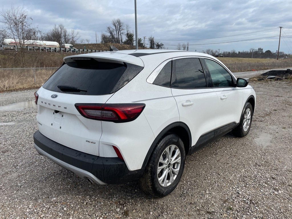 Used 2024 Ford Escape Active image 5