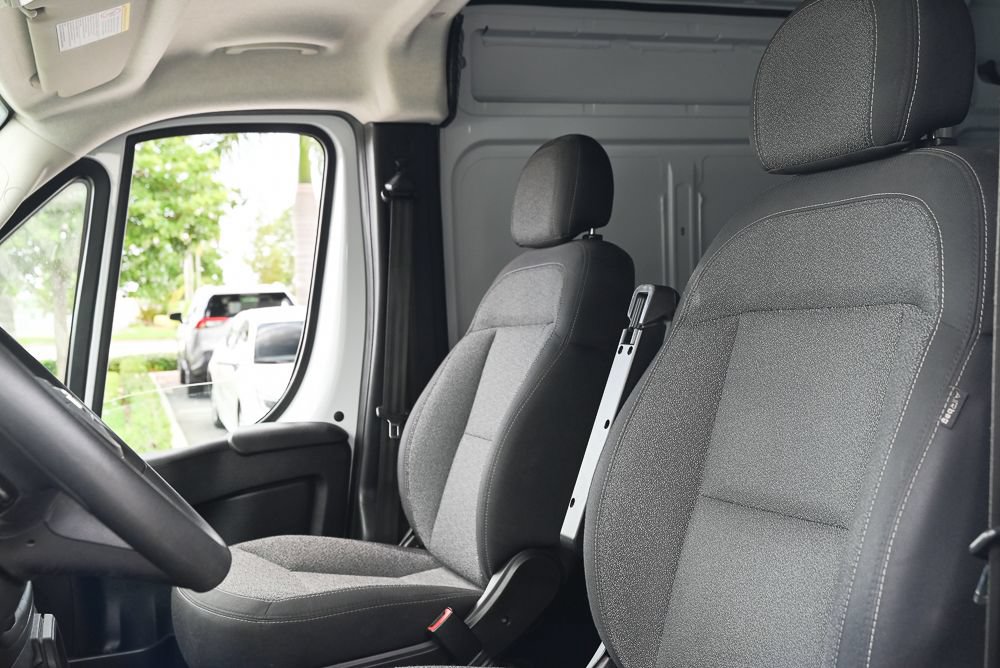 Used 2024 RAM ProMaster 2500 w/ Convenience Group FWD image 16