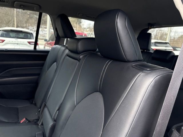 Used 2024 Toyota Grand Highlander XLE image 23