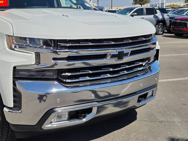 Certified 2022 Chevrolet Silverado 1500 LTZ w/ Z71 Off-Road Package AWD/4WD image 8
