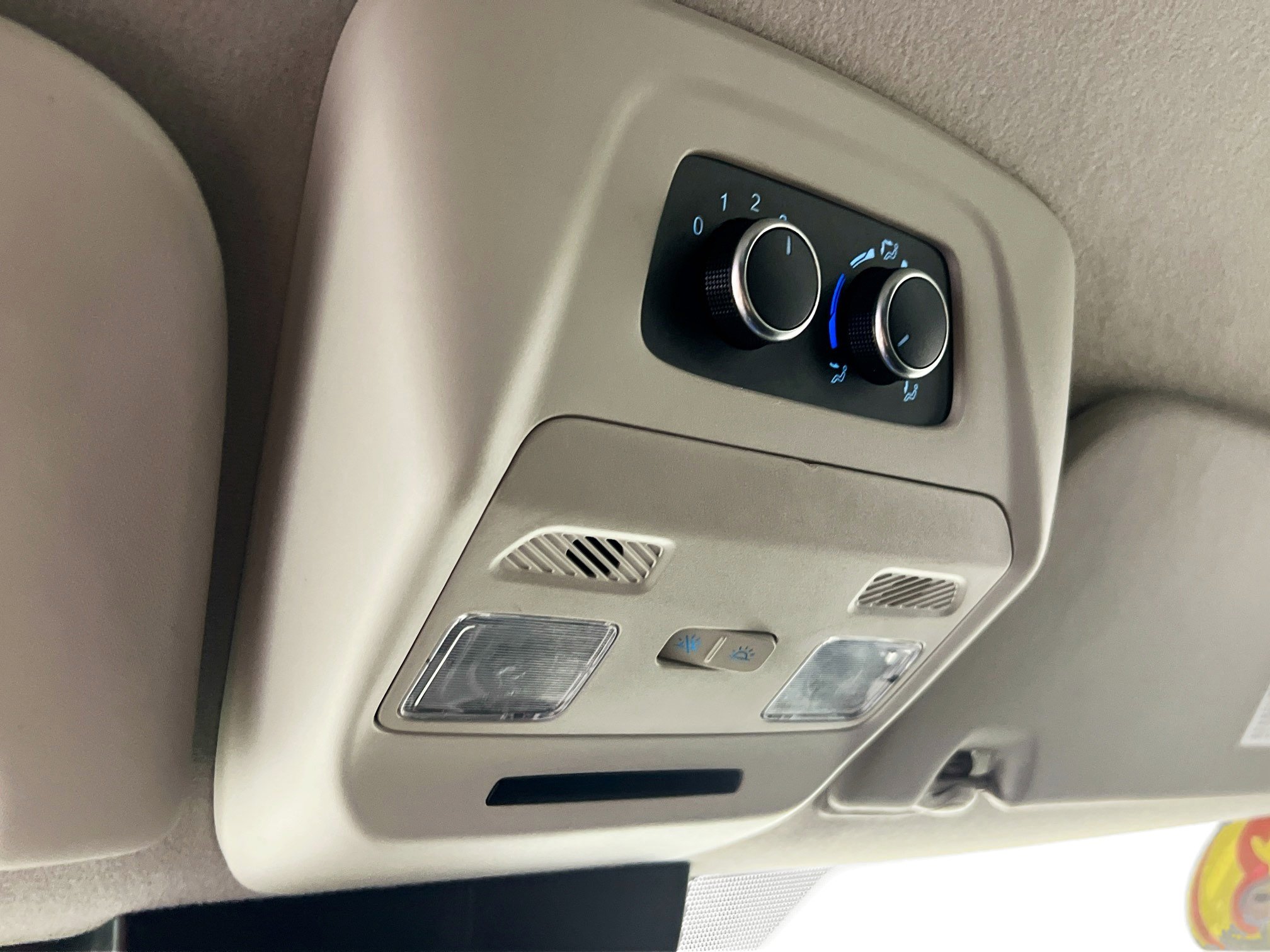 Used 2023 Ford Transit 350 XLT image 22