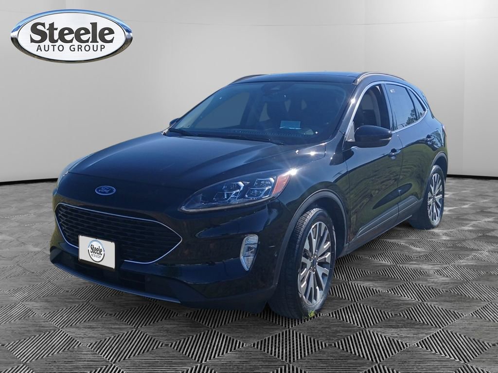 Used 2020 Ford Escape Titanium w/ Titanium Premium Package 2.0 FWD image 1