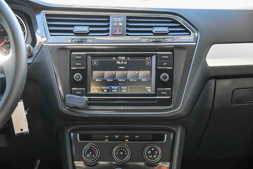 Used 2021 Volkswagen Tiguan S image 16