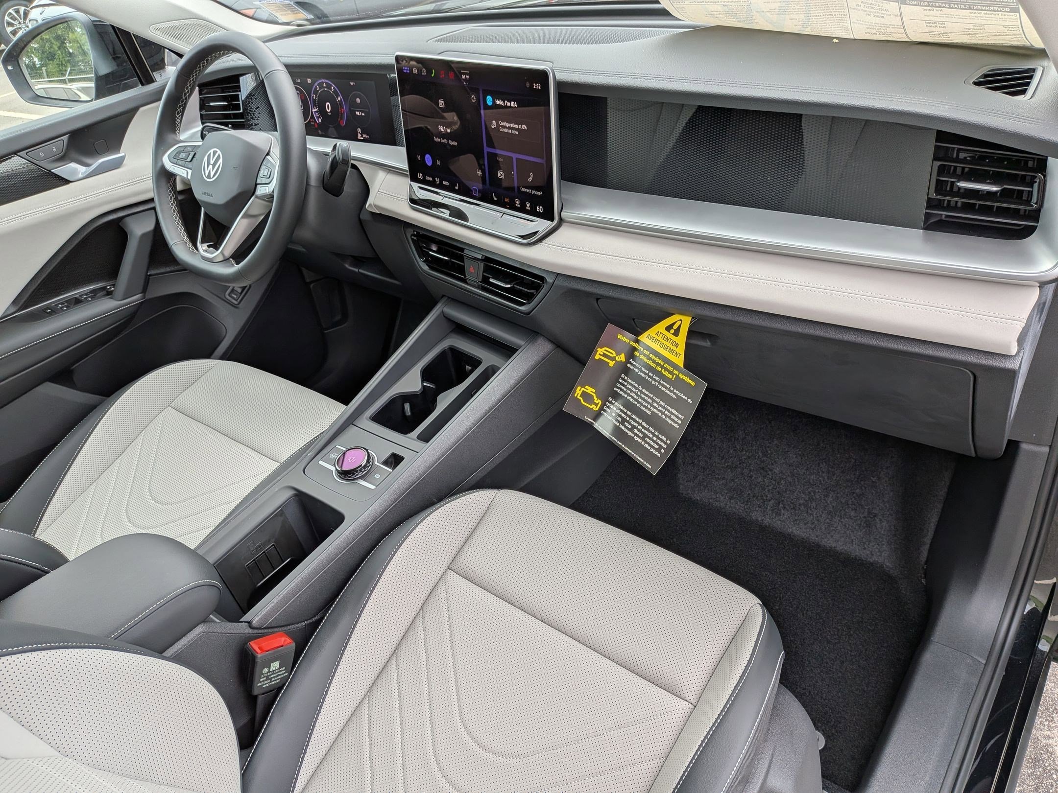 New 2026 Volkswagen Tiguan SE FWD image 36