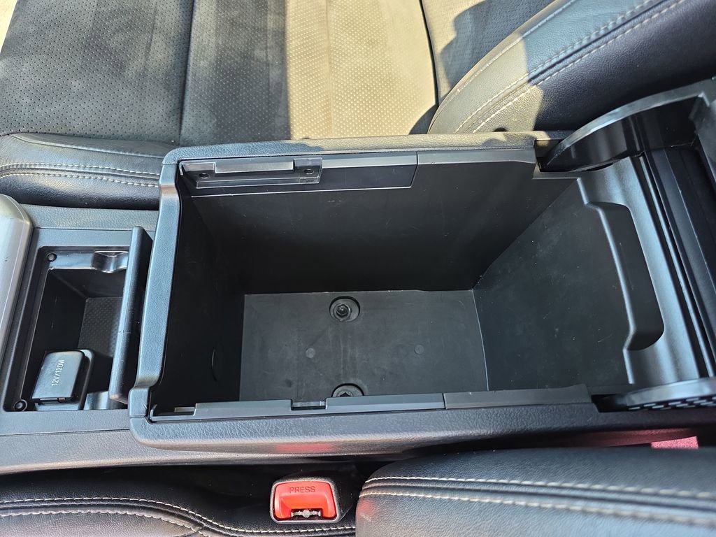Used 2014 Toyota Camry SE w/ Leather Package FWD image 26