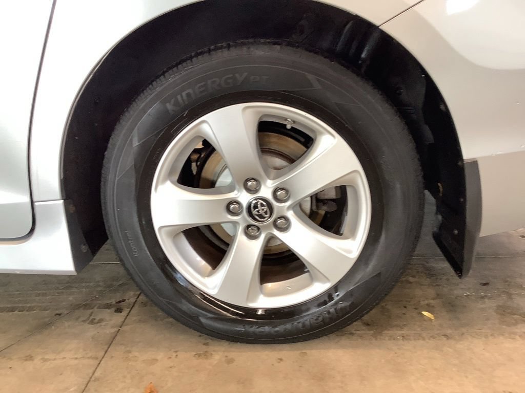Used 2019 Toyota Sienna LE FWD image 31