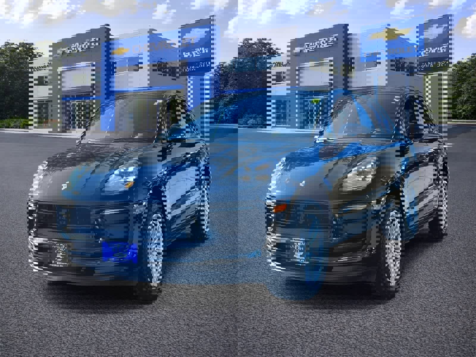 Used 2025 Porsche Macan video 2