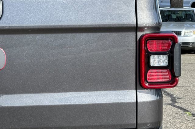 Used 2025 Jeep Gladiator Rubicon w/ Convenience Group image 50