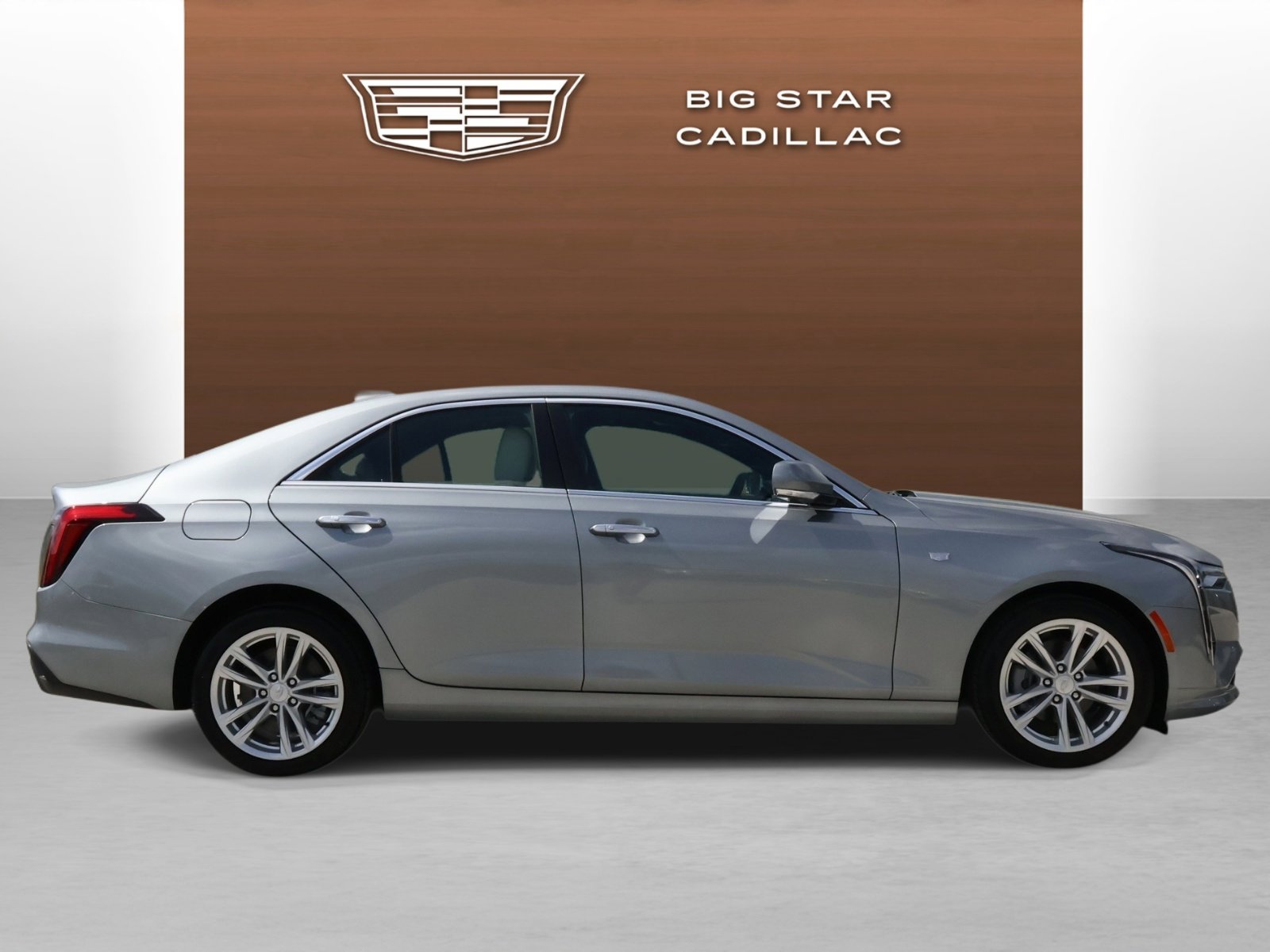 Used 2026 Cadillac CT4 Luxury image 6