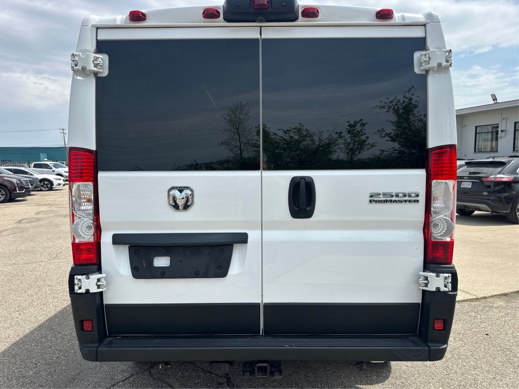 Used 2023 RAM ProMaster 2500 FWD image 14