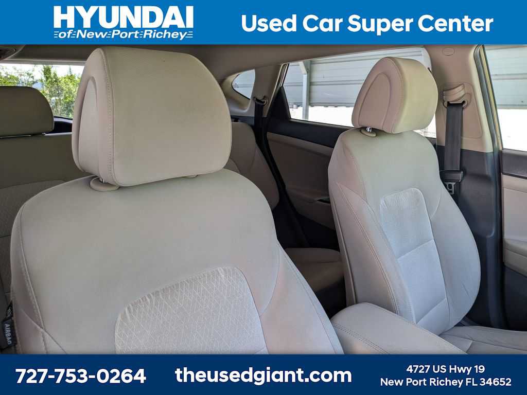 Used 2017 Hyundai Tucson Sport FWD image 6