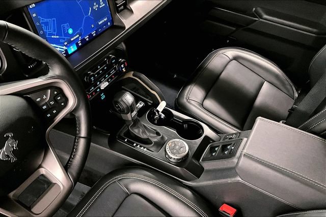 Used 2025 Ford Bronco Badlands image 14