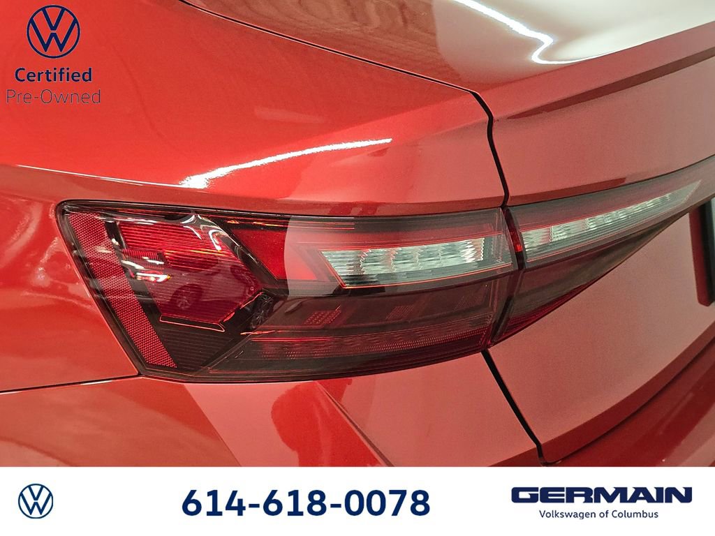 Used 2025 Volkswagen Jetta Sport image 15