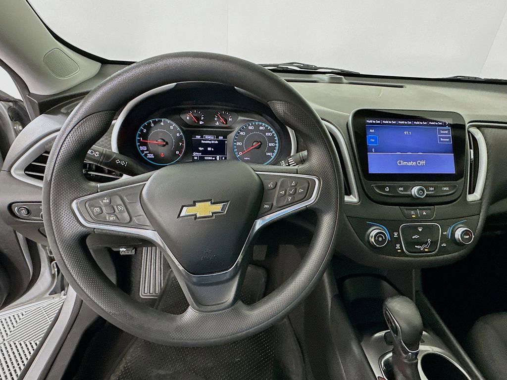 Used 2021 Chevrolet Malibu LS image 11