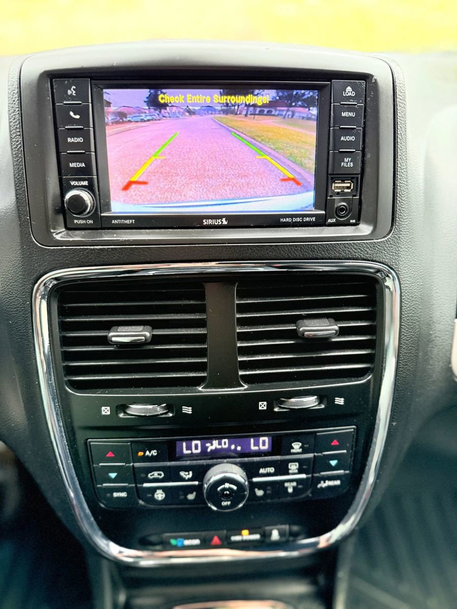 Used 2019 Dodge Grand Caravan GT image 18