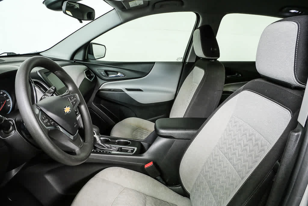 Used 2022 Chevrolet Equinox LS image 5