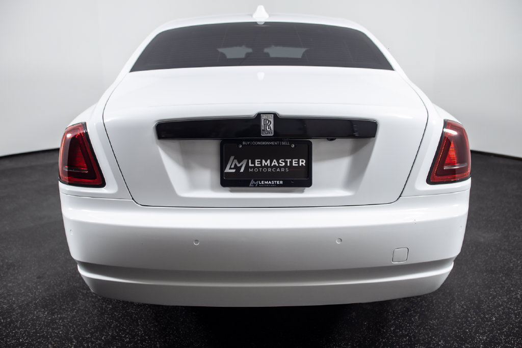 Used 2019 Rolls-Royce Ghost RWD image 14