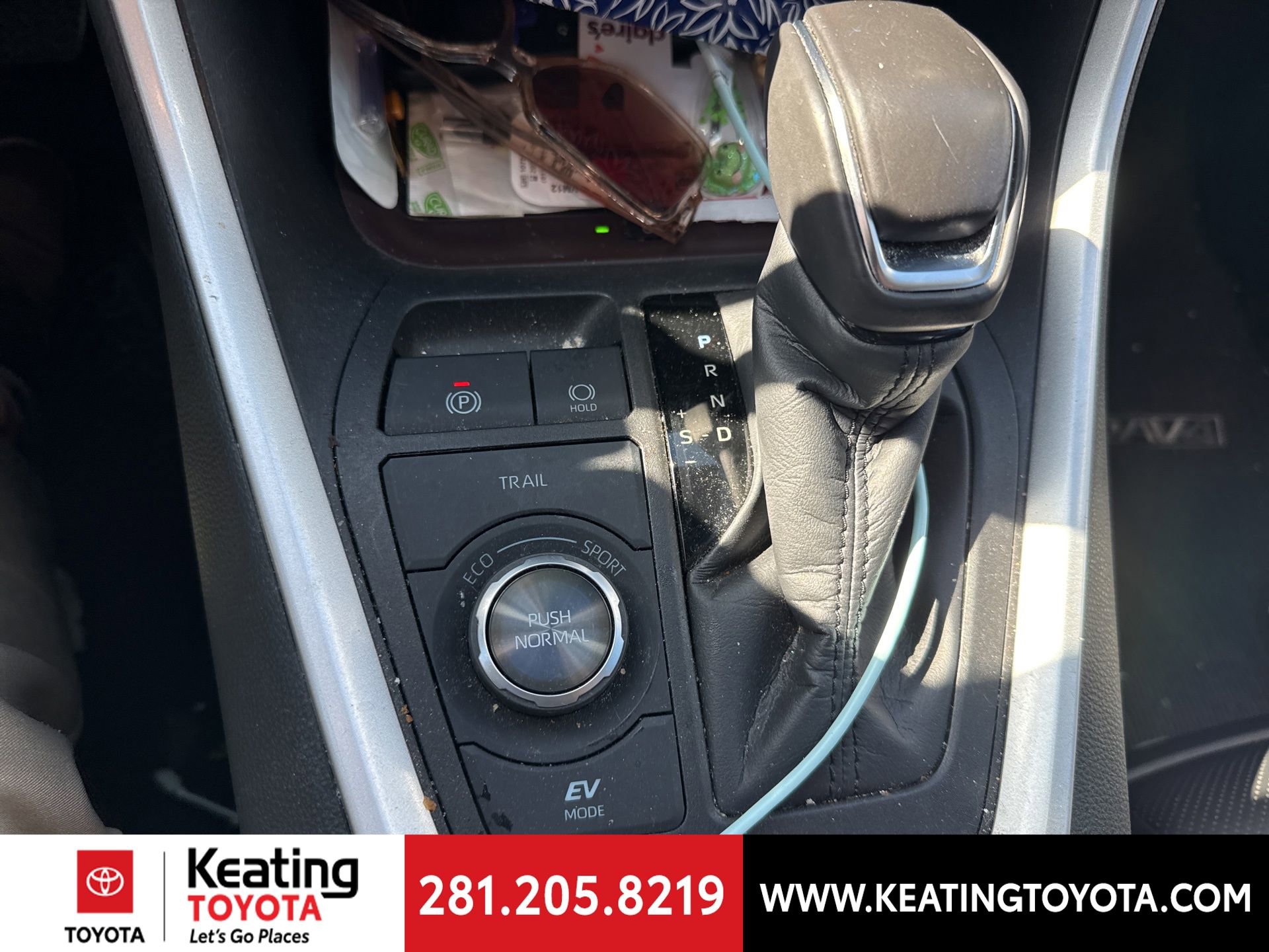 Used 2024 Toyota RAV4 Limited w/ Advanced Technology Package image 21